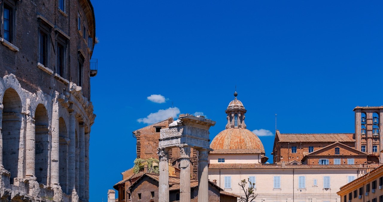 Turyści odsprzedają bilety do Rzymu. Pogrzeb Franciszka pokrzyżował im plany