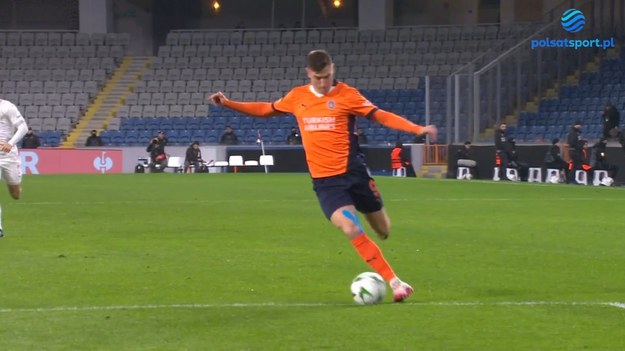 Asysta Krzysztofa Piątka w starciu İstanbul Başakşehir - 1. FC Heidenheim w ramach Ligi Konferencji.