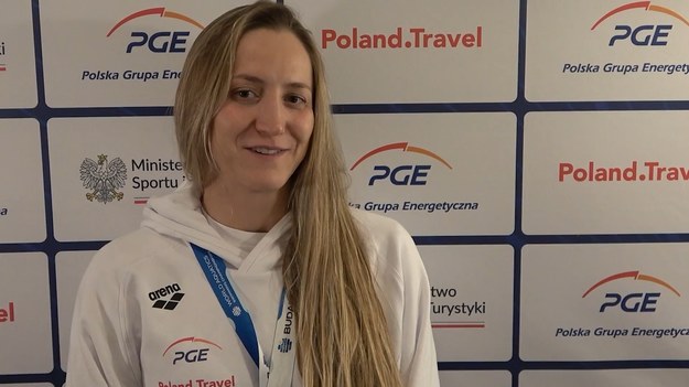 Polska sztafeta mieszana 4x50 m stylem dowolnym zdobyła brązowy medal pływackich mistrzostw świata na krótkim basenie w Budapeszcie. "Biało-Czerwoni" w składzie Piotr Ludwiczak, Kamil Sieradzki, Kornelia Fiedkiewicz i Katarzyna Wasick pobili rekord kraju wynikiem 1.28,80. - Każdego dnia zdobywamy medal i mam nadzieję, że będzie już tak do końca - powiedziała Katarzyna Wasick.

Zdjęcia: Polski Związek Pływacki