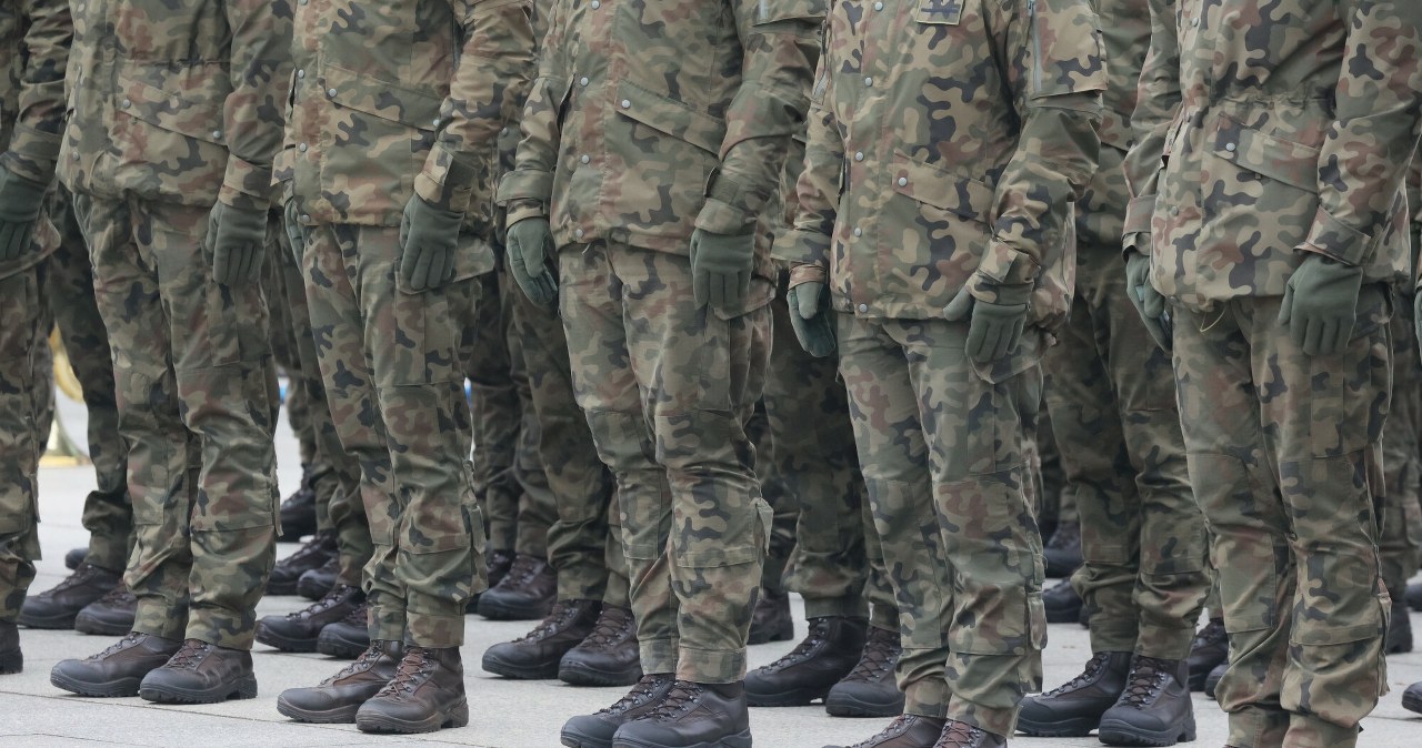 MON będzie szkolił Polaków. Zaprosi do wojska 25 tys. osób w sześć tygodni