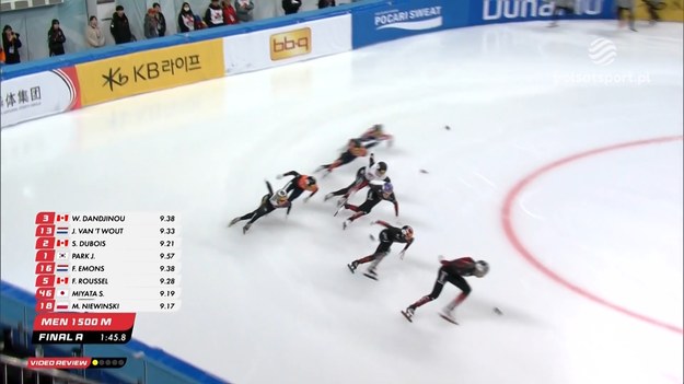 Michał Niewiński zajął czwarte miejsce na 1500 m w zawodach Pucharu Świata w short tracku w Seulu. Polak do miejsca na podium stracił 0.006 s. 

