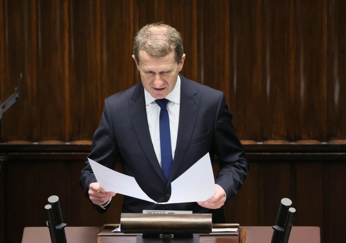 Partia Centrum dla Polski posiada w parlamencie czterech swoich przedstawicieli. Politycy przedstawili swoje postulaty, wśród których znajduje się m.in. całkowity zakaz używania telefonów komórkowych przez uczniów w szkołach.