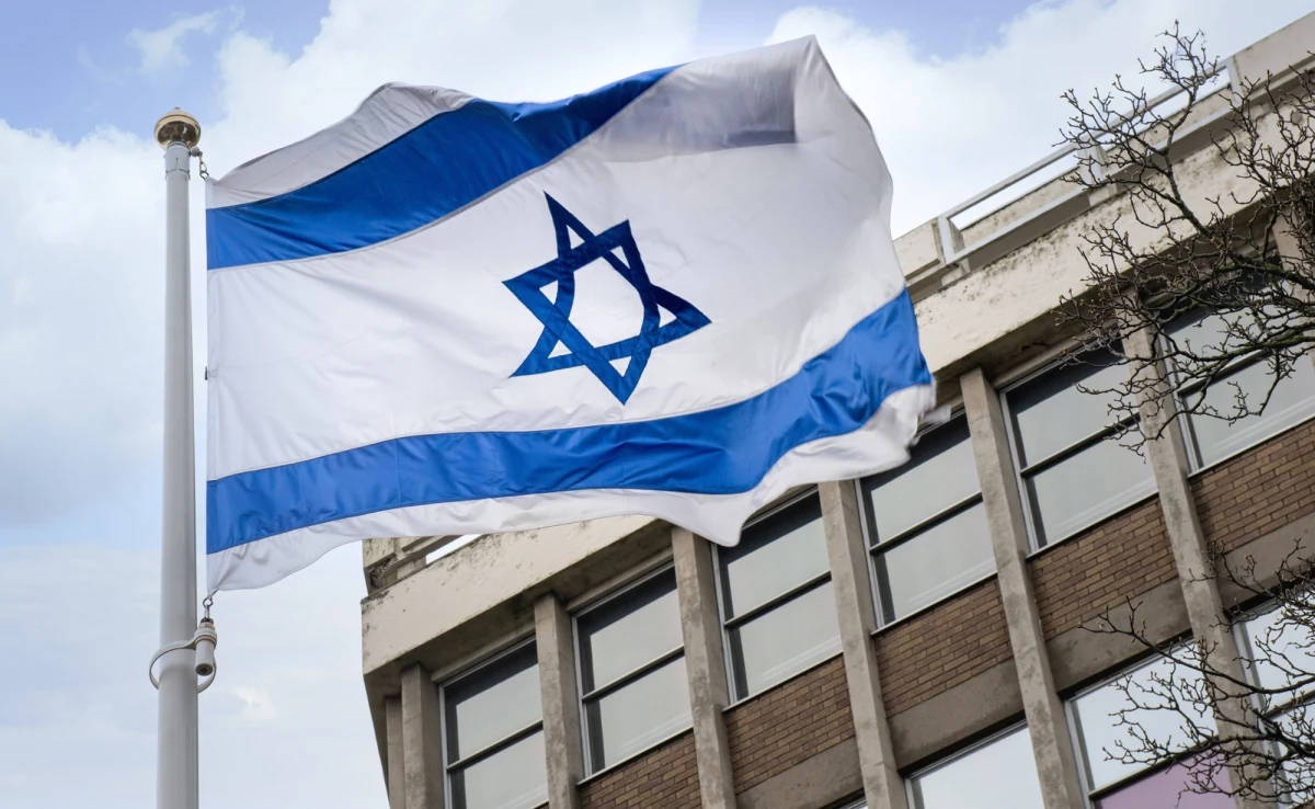 Izrael zamierza zamknąć swoją ambasadę w Dublinie - poinformował minister spraw zagranicznych tego kraju. Gideon Saar uważa, że rząd Republiki Irlandii przekroczył tzw. czerwone linie, jeśli chodzi o politykę wobec Izraela.   