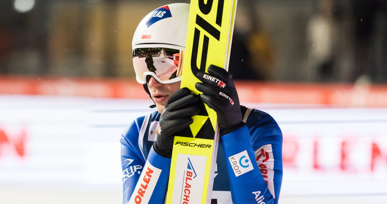 Stoch stał i patrzył. Wybiło równo 8765 dni. Znów stało się najgorsze