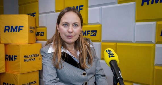 "Jestem głęboko zmartwiona tym, co się dzieje" – powiedziała w Popołudniowej rozmowie w RMF FM minister funduszy i polityki regionalnej Katarzyna Pełczyńska-Nałęcz, komentując słowa przewodniczącego Państwowej Komisji Wyborczej o paraliżu organów państwowych. Polityk dodała, że "potrzebujemy reformy systemu sprawiedliwości" i wskazała, który polityk byłby w stanie ją przeprowadzić. Pełczyńska-Nałęcz mówiła też o wycofaniu się z ograniczeń umów śmieciowych i potrzebie nowych mechanizmów wzrostu gospodarczego.