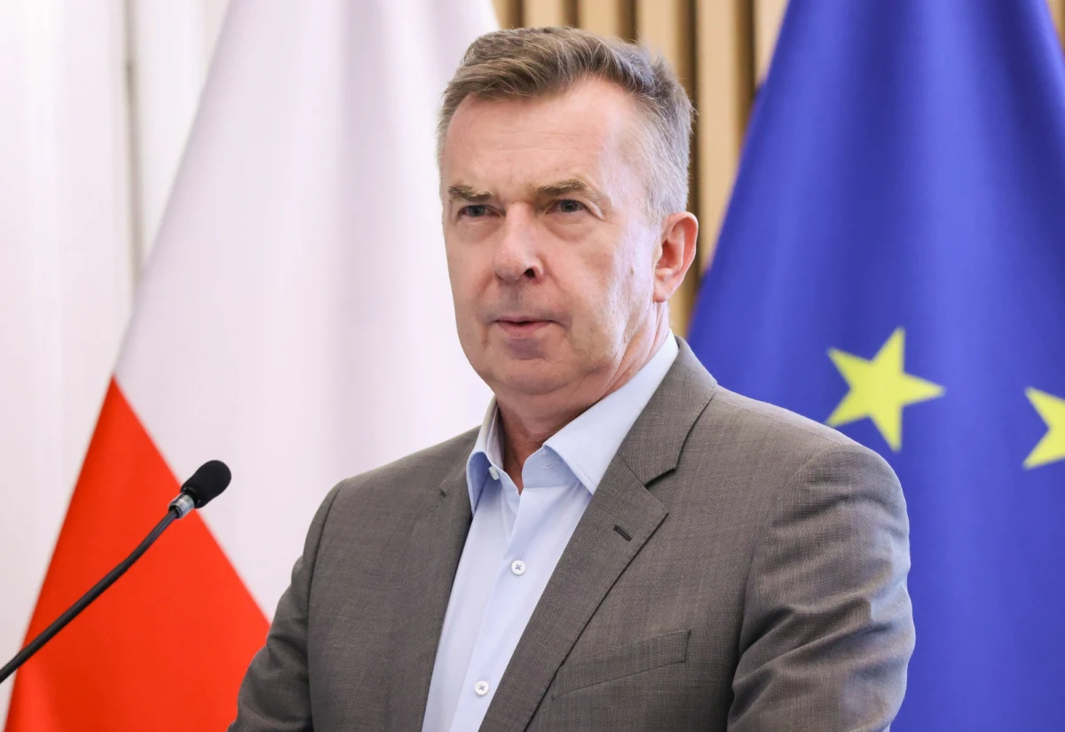 Premier Donald Tusk spotkał się z przewodniczącym Nowej Lewicy Włodzimierzem Czarzastym. Rozmowa miała dotyczyć przyszłości ministra nauki i szkolnictwa wyższego Dariusza Wieczorka. Media nieoficjalnie informują o przebiegu spotkania: Czarzasty miał bronić Wieczorka, a Tusk dał mu czas na podjęcie decyzji do piątku. 