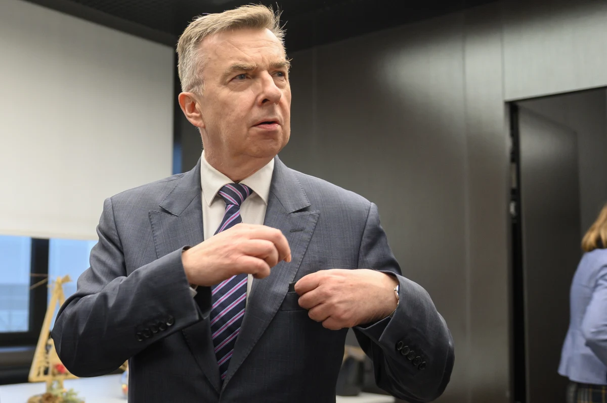 Minister nauki i szkolnictwa wyższego jeszcze nie został zdymisjonowany, a już mówi się o jego potencjalnych następcach. Na szefową resortu "przymierzana" jest Dorota Olko, która ma poparcie dwóch członków rządu z ramienia Lewicy - ustalił dziennikarz RMF FM Kacper Wróblewski. Decyzja zapadnie w najbliższych dniach.