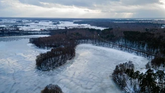 Coraz mniej zimy w zimie. Polska w czołówce niepokojącego rankingu