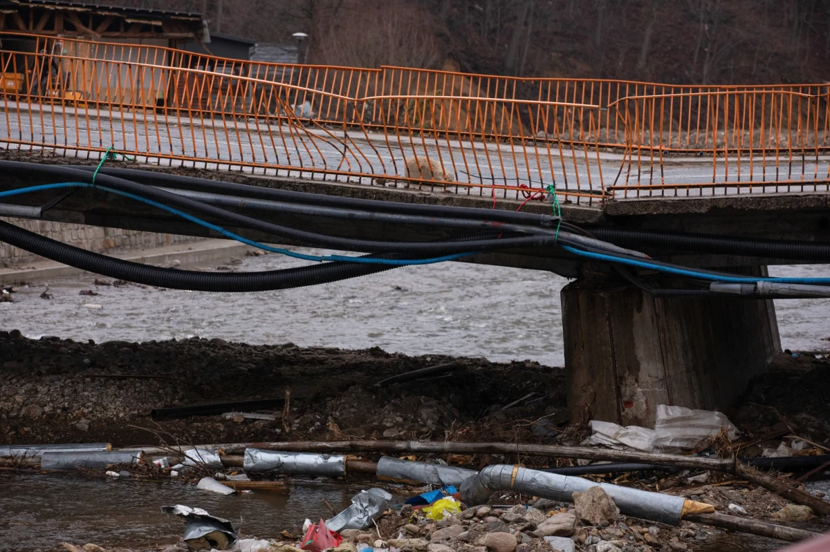Wątek dotyczący niedopełnienia obowiązków przez starostę kłodzką dołączono do śledztwa ws. przerwania zapory ziemnej zbiornika w Stroniu Śląskim. Dochodzenie prowadzi świdnicka prokuratura. 