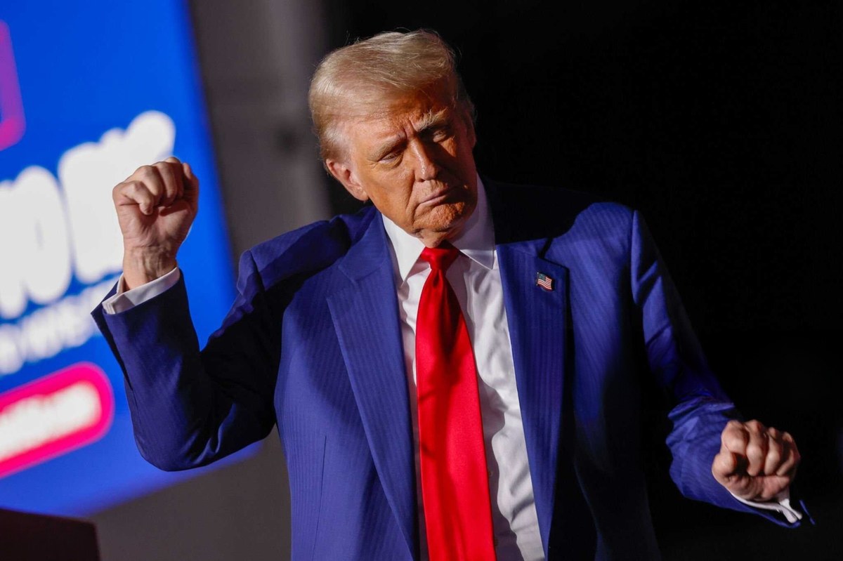 Kolegium Elektorów Stanów Zjednoczonych oficjalnie wybrało we wtorek Donalda Trumpa na prezydenta Stanów Zjednoczonych. Zgodnie z wynikami w poszczególnych stanach, republikanin otrzymał 312 głosów, zaś Kamala Harris - 226.