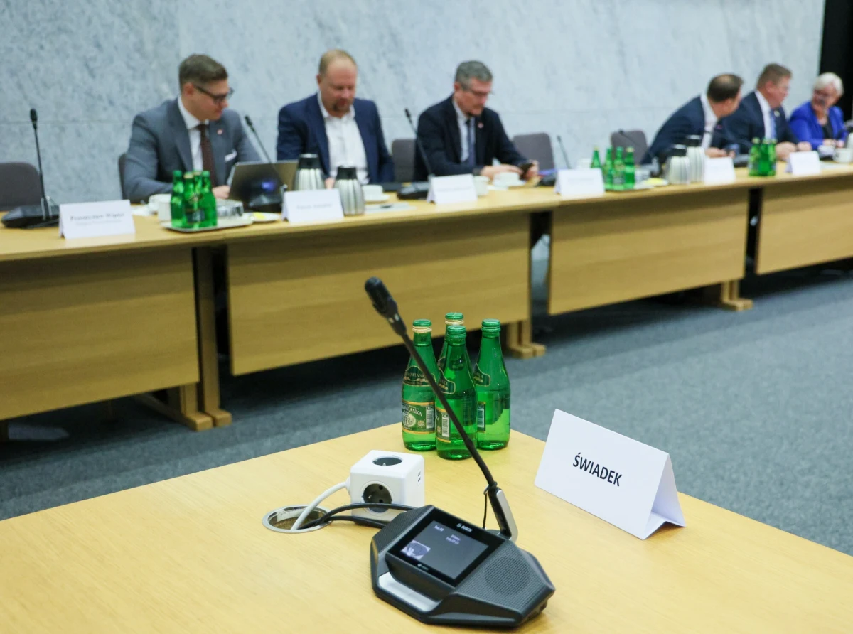 Koalicja Obywatelska planuje zmiany w ustawie o sejmowej komisji śledczej - dowiedział się dziennikarz RMF FM Kacper Wróblewski. Zmiany przepisów mają sprawić, aby świadkowie nie mogli unikać wezwań na przesłuchania, a służby odmawiać dostępu do kluczowych materiałów. Do Sejmu przepisy miałyby trafić na wiosnę.