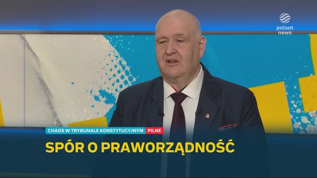 Grzegorz Kępka zapytał Bogdana Święczkowskiego, czy były minister sprawiedliwości Zbigniew Ziobro jest jego przyjacielem. - Myślę, że tak - odparł prezes Trybunału Konstytucyjnego. 

- Rozdzielam życie prywatne od życia publicznego. Mam wielu przyjaciół, którzy nie są politykami, a mam też jednego, który jest politykiem, ale zupełnie nie ma nic wspólnego z moją działalnością publiczną - dodał.