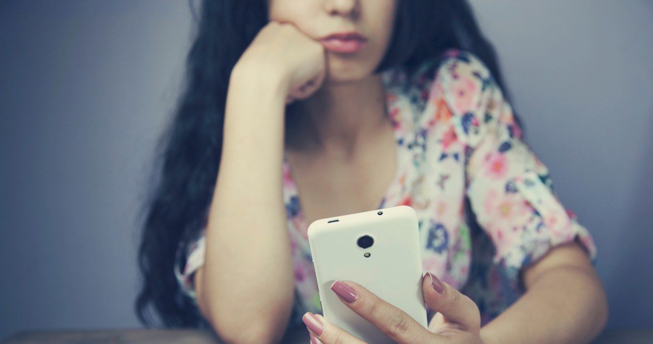 Życie bez social mediów. Czy usunięcie TikToka nas uszczęśliwi?