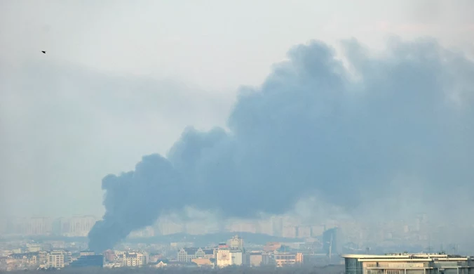 Potężne uderzenie pod osłoną nocy. Uszkodzony szpital