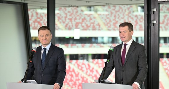 Minister sportu i turystyki Sławomir Nitras na konferencji prasowej w Warszawie poinformował, że obecnie nie widzi możliwości finansowania Polskiego Komitetu Olimpijskiego (PKOl) ze środków budżetu państwa. Szef resortu zwrócił uwagę, że polscy medaliści olimpijscy z Paryża do dziś nie otrzymali obiecanych przez PKOl nagród finansowych.