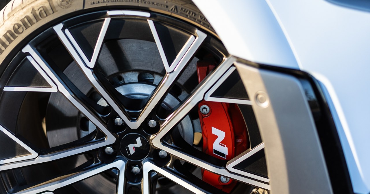 10 tys. zł za wymianę klocków hamulcowych w sportowym Hyundaiu IONIQ 5