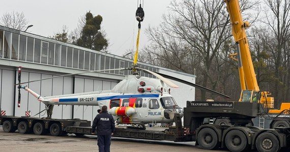 Muzeum Lotnictwa Polskiego w Krakowie powiększyło swoją kolekcję śmigłowców o nowy eksponat. Jest nim policyjny helikopter Mi-2 SN-02XP przekazany przez Komendę Główną Policji w Warszawie. Zwiedzający mogą go już oglądać w gmachu głównym krakowskiej placówki.