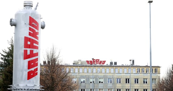 Sąd Rejonowy w Gliwicach wydał w czwartek postanowienie o ogłoszeniu upadłości Rafako - poinformowała spółka w komunikacie giełdowym. Rafako we wrześniu złożyło wniosek o ogłoszenie upadłości. Wyznaczono też syndyka - został nim Wojciech Zymek.