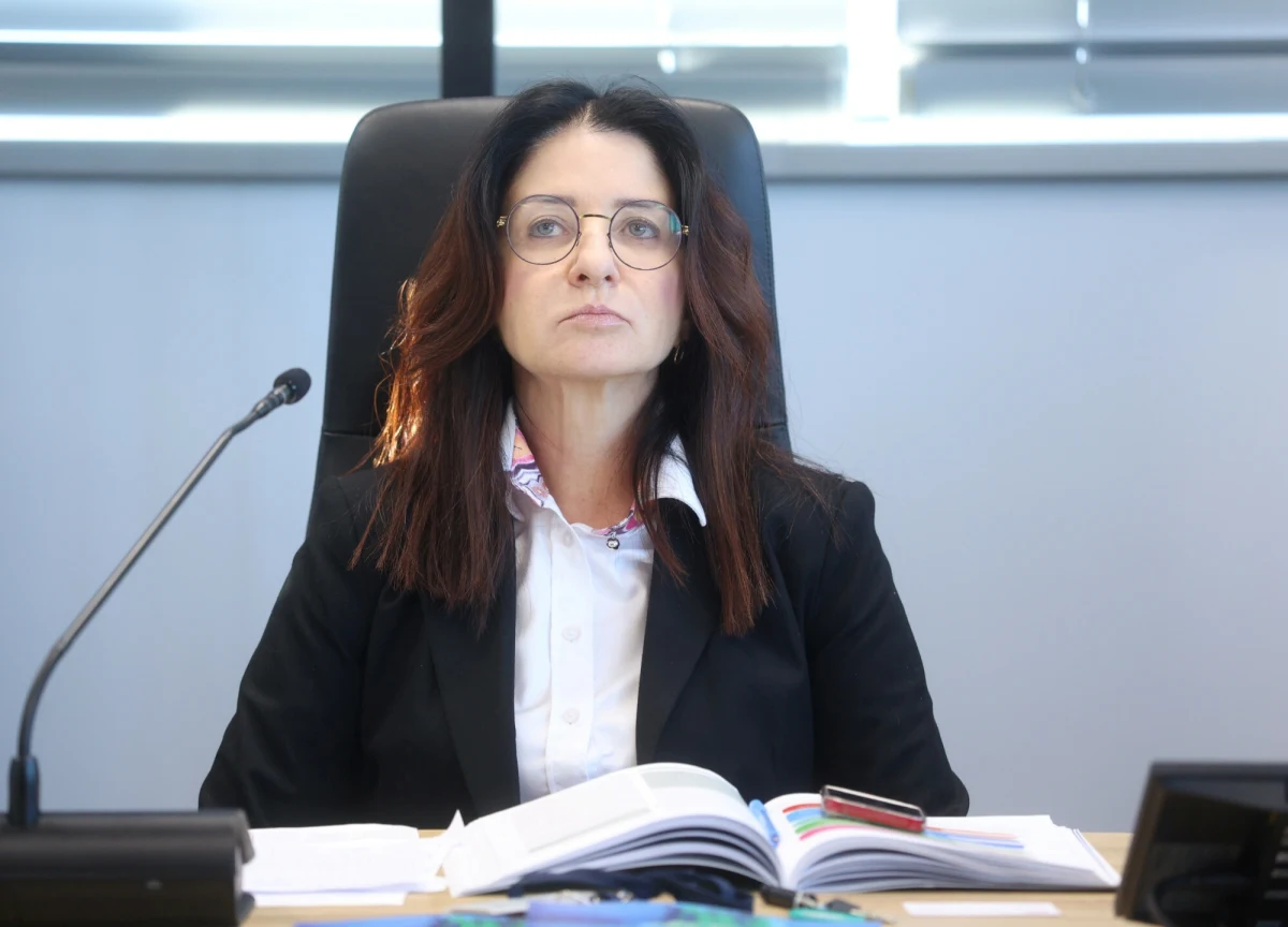 "Jestem zdziwiona umorzeniem śledztwa, będzie zażalenie tej decyzji prokuratury" - w ten sposób Karolina Bućko, szefowa Państwowej Komisji ds. Przeciwdziałania Pedofilii skomentowała dla RMF FM decyzję śledczych, którzy zakończyli postępowanie wobec dwóch byłych członkiń tej instytucji. Śledczy stwierdzili, że kobiety nie popełniły przestępstwa, korzystając ze służbowych przejazdów.