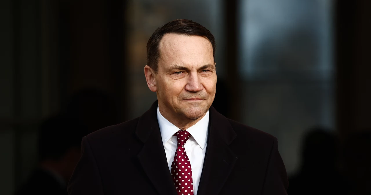 Radosław Sikorski zapowiada kroki po decyzji Węgier w sprawie Marcina Romanowskiego