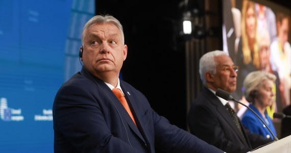 Nie znam szczegółów udzielenia azylu politycznego posłowi PiS Marcinowi Romanowskiemu - mówił wieczorem w Brukseli premier Węgier Viktor Orban. "Jedyne, co wiem, to, że relacje pomiędzy Polską a Węgrami nie są dobre, zwłaszcza po ataku ministra sprawiedliwości Polski na węgierski rząd" - podkreślił.