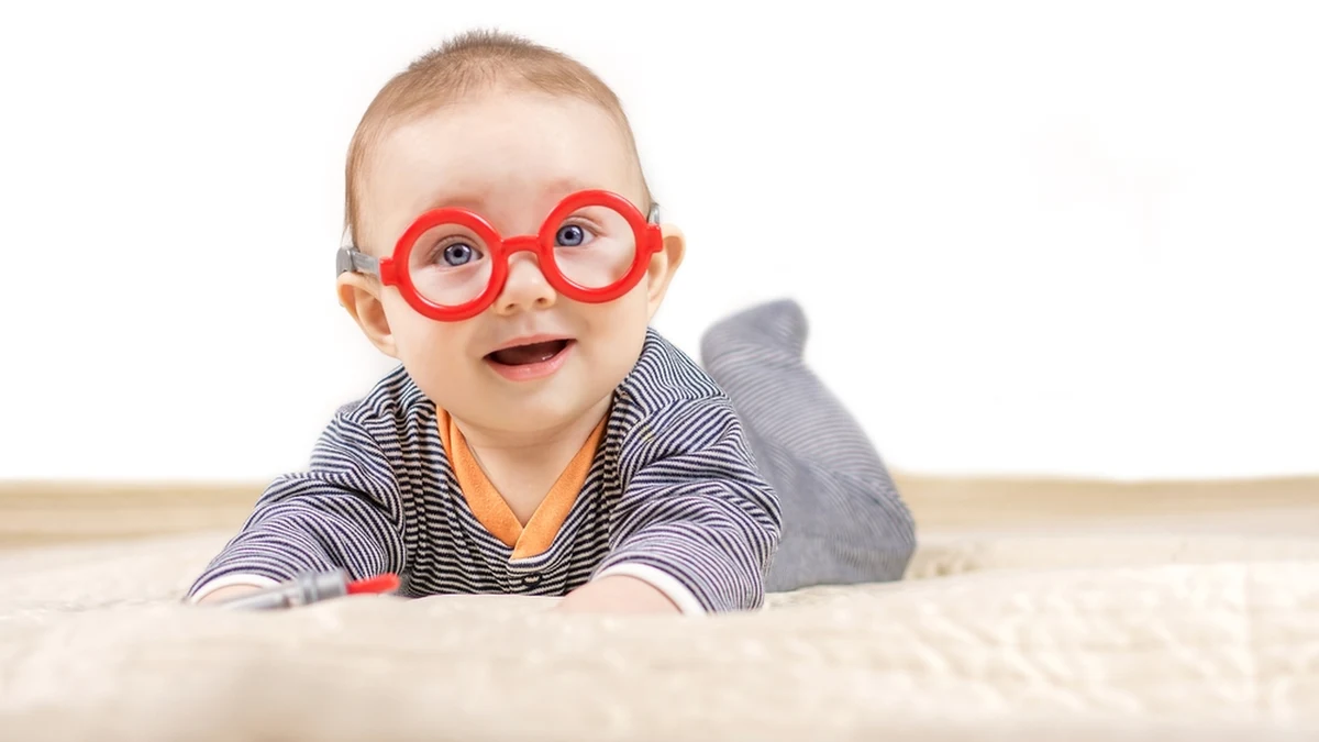 Nagranie rocznego malucha z Nowego Jorku wzruszyło internautów. Już ponad 100 milionów razy wyświetlono filmik, na którym widać jego uroczą reakcję na nowe okulary. 