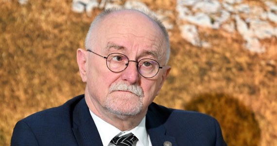 Szef Studium Europy Wschodniej Uniwersytetu Warszawskiego prof. Jan Malicki został pobity w nocy z czwartku na piątek w stolicy. Warszawska policja odebrała zawiadomienie o możliwości popełnienia przestępstwa i prowadzi śledztwo w tej sprawie. Pobity profesor trafił do szpitala.