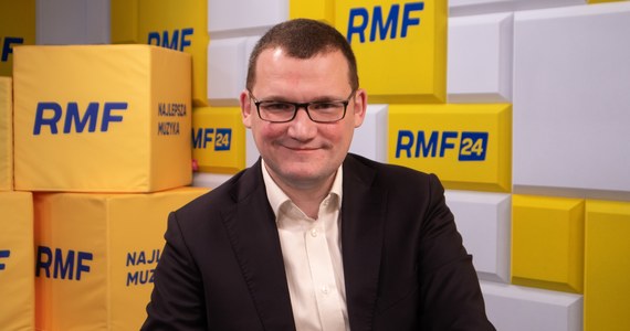 "Ta tragedia to efekt polityki "Herzlich willkommen", polityki otwartych drzwi" - mówił w RMF FM poseł PiS, były wiceszef MSWiA Paweł Szefernaker, odnosząc się do zamachu na uczestników jarmarku świątecznego w niemieckim Magdeburgu. "Klasa polityczna w Europie niczego się nie nauczyła. Europa musi zmienić strategię i politykę migracyjną" - dodał. Zdradził też, że były minister edukacji Przemysław Czarnek stanie na czele organizowanego przez partię Jarosława Kaczyńskiego ruchu ochrony wyborów. 