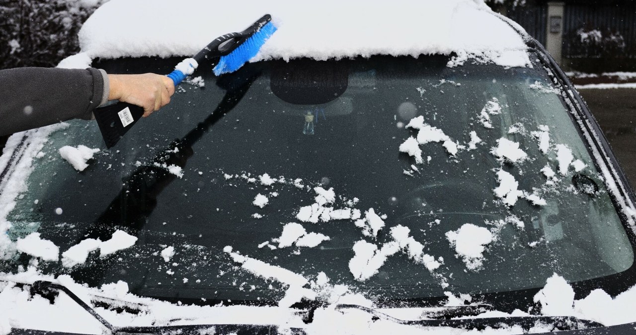 To nie żart. Nie odśnieżył dachu i dostał 3 tys. zł mandatu