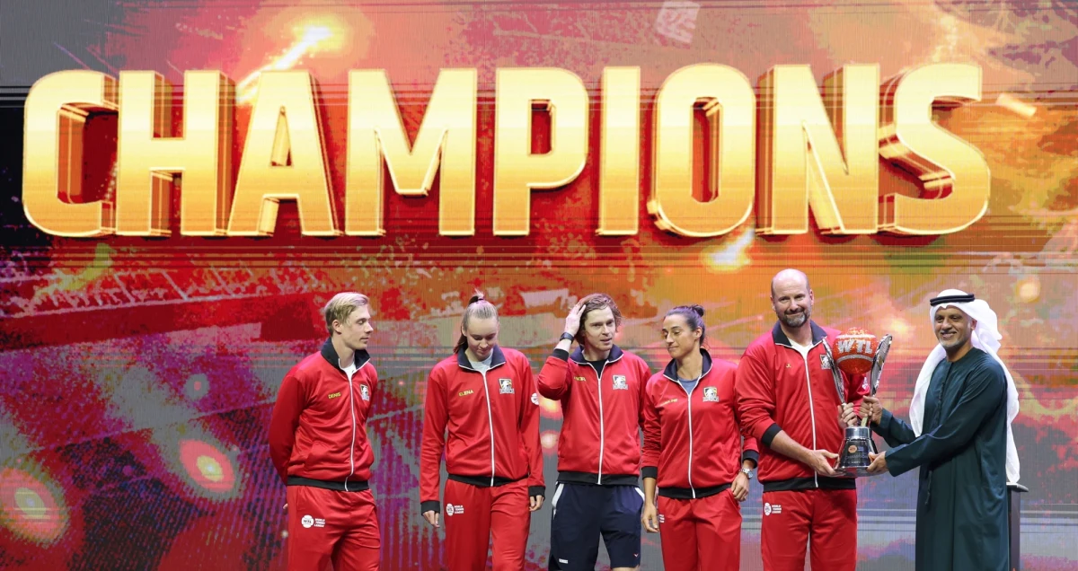 Zespół "Jastrzębi" (Hawks), na czele z liderką światowego rankingu tenisistek Białorusinką Aryną Sabalenką, przegrał z "Sokołami" (Falcons) 16:20 w finale pokazowego turnieju World Tennis League w Abu Zabi. "Orły" (Eagles) Igi Świątek ukończyły zawody na ostatnim miejscu.