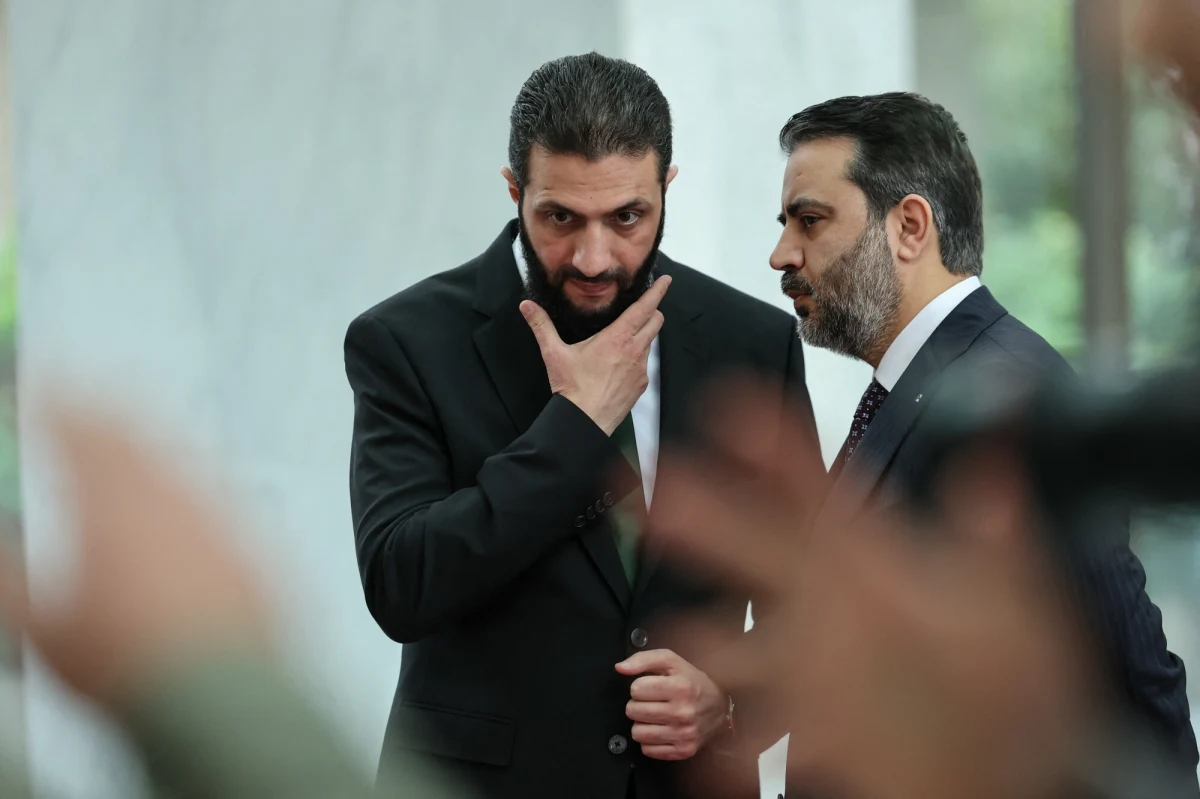 Po piątkowych rozmowach w Damaszku między przedstawicielami USA i nowego rządu Syrii, Waszyngton zdecydował o wycofaniu nagrody za głowę Abu Muhamada al-Dżaulaniego. Ta opiewała na 10 mln dolarów.