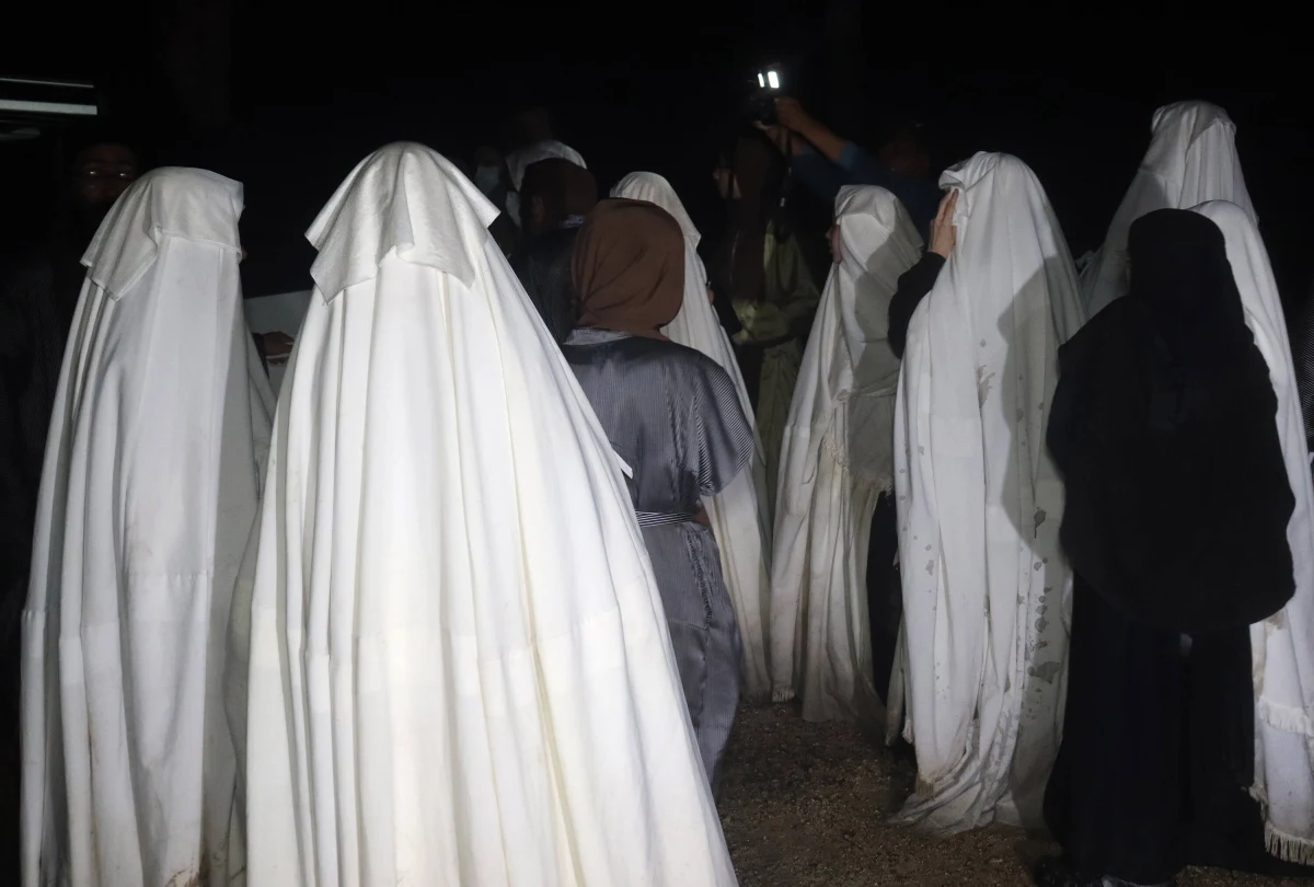 160 dzieci i nastolatków uwolniły władze Gwatemali z fundamentalistycznej żydowskiej sekty Lew Tahor po doniesieniach wykorzystywaniu i gwałtach. Skrajnie ortodoksyjna grupa bywa nazywana "żydowskimi talibami".