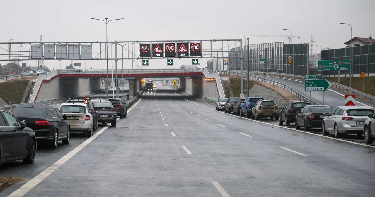  270 km ekspresówki. S7 połączyła Warszawę i Kraków