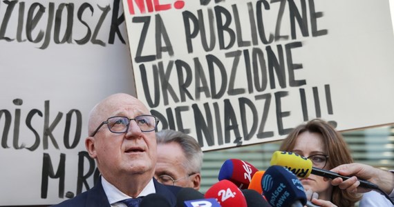 Na posiedzeniu 30 grudnia PKW zajmie się sprawozdaniem komitetu wyborczego PiS - przekazał PAP szef Państwowej Komisji Wyborczej Sylwester Marciniak. W południe minął termin na podjęcie decyzji w tej sprawie w tzw. trybie obiegowym. 