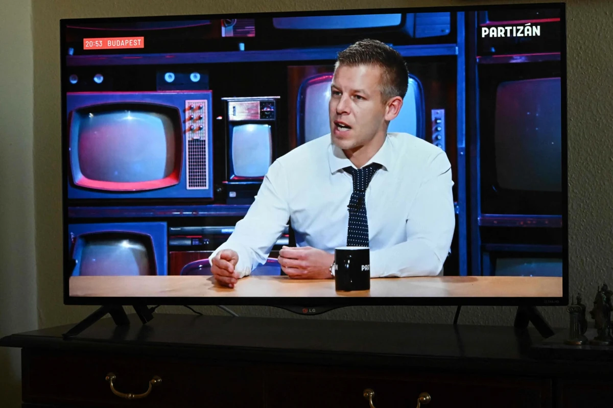 Peter Magyar nie gryzie się w język. Lider węgierskiej opozycji skrytykował decyzję Budapesztu, który udzielił azylu Marcinowi Romanowskiemu. ​"Premier Węgier Viktor Orban wciąga kraj w międzynarodowe skandale" - stwierdził polityk.