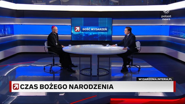 - Propozycja Kościoła jest bardzo sprawiedliwa. Nie może być wyboru między religią a niczym. Obowiązkiem szkoły jest także wychowanie do wartości, dlatego propozycja, którą przedstawialiśmy w czasie rozmów ze stroną rządową brzmiała: dobrze, jedna godzina w szkołach średnich jak najbardziej, ale jako lekcja obowiązkowa do wyboru z etyką - powiedział abp Galbas. - Proponowaliśmy też żeby to było wprowadzone spokojniej, nie tak gwałtownie. Patrzymy na ogromną rzeszę katechetów, którzy nagle są postawieni w sytuacji dość kłopotliwej i trudnej dla nich, że mogą stracić pracę - dodał. - Po to jest religia w szkole, żeby można było przedstawić w sposób rozumny podstawy naszej wiary. Żeby ludzie wierzący, którzy na tę religię chcą chodzić, wiedzieli w co Kościół wierzy i dlaczego. To nie jest bajdurzenie, tylko poważny przedmiot jak każdy inny  - podsumował.