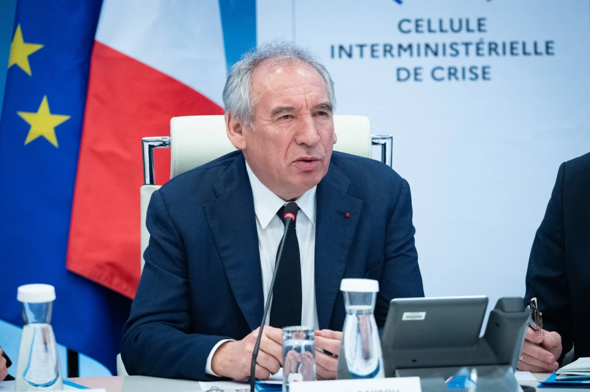Pałac Elizejski podał skład rządu Francji, którym pokieruje premier Francois Bayrou, mianowany 13 grudnia przez prezydenta Emmanuela Macrona. Ministerstwa spraw zagranicznych i obrony objęli ponownie Jean-Noel Barrot i Sebastien Lecornu, stojący na czele tych resortów w poprzednim gabinecie.