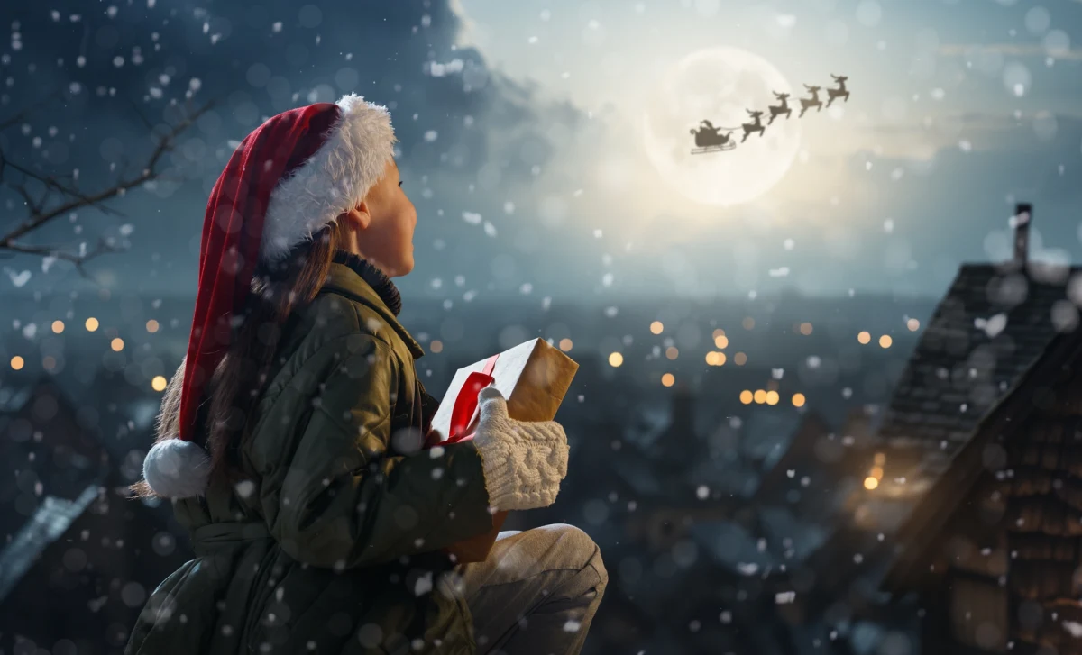 Święty Mikołaj już dziś wyruszył z prezentami. Pracy ma mnóstwo, by dziecko w każdym zakątku Ziemi w Boże Narodzenie znalazło podarek. Jego podróż można śledzić na Flightradar24. 
