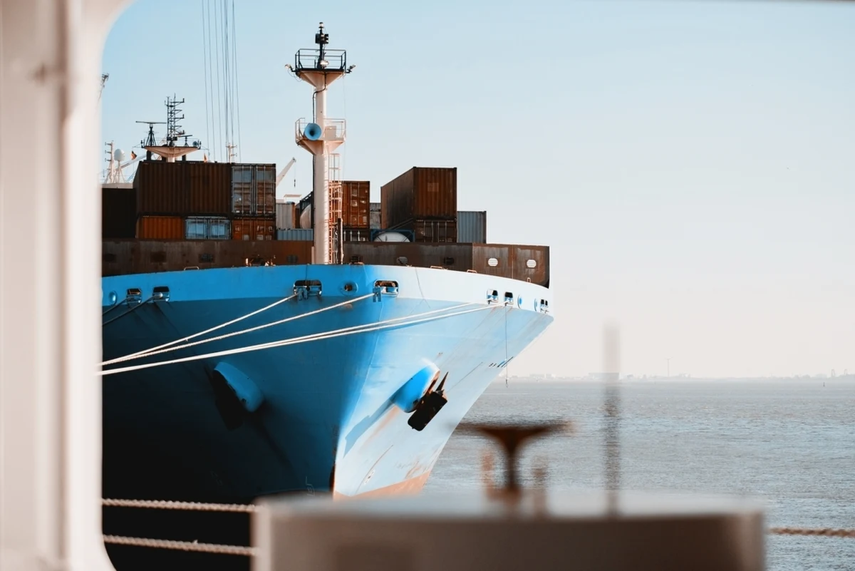 Na Morzu Śródziemnym zatonął rosyjski statek towarowy - poinformowało Ministerstwo Spraw Zagranicznych Rosji, cytowane przez agencję Reutera. Zaginionych jest dwóch członków załogi.