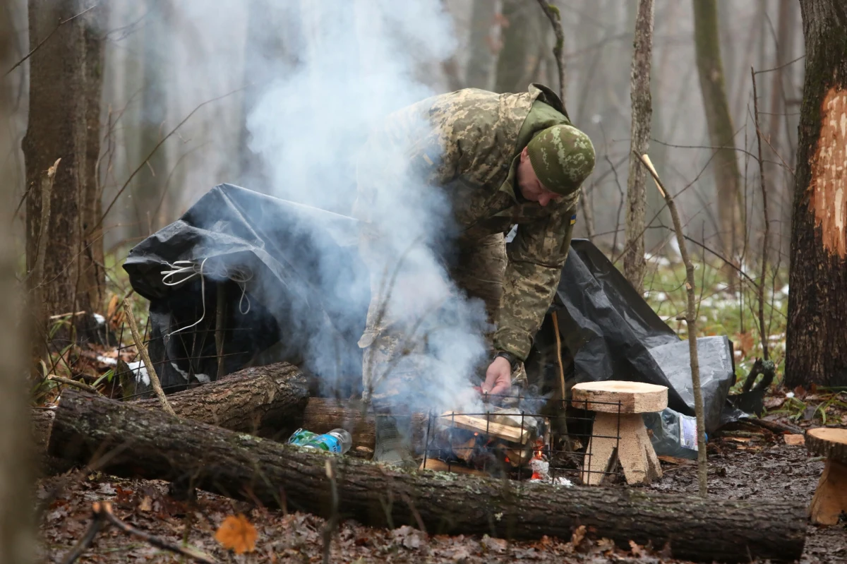 Mieszkaniec Melbourne, Oscar Jenkins, został pierwszym Australijczykiem wziętym do niewoli przez Rosjan na Ukrainie - ujawnił rosyjski kanał na Telegramie, publikując nagranie z jego przesłuchania.