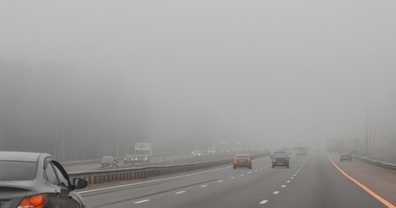 Na północnych terenach Polski Instytut Meteorologii i Gospodarki Wodnej wydał ostrzeżenie pierwszego stopnia z powodu opadów marznącego deszczu lub mżawki, które mogą powodować gołoledź. Na południu natomiast IMGW ostrzega przed gęstymi mgłami ograniczającymi widoczność do 100 metrów.