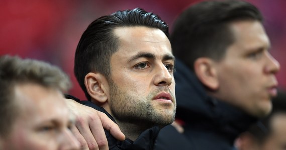 Były bramkarz reprezentacji Polski Łukasz Fabiański zderzył się z jednym z rywali i upadł na murawę w trakcie spotkania z Southampton. Polaka zniesiono na noszach.