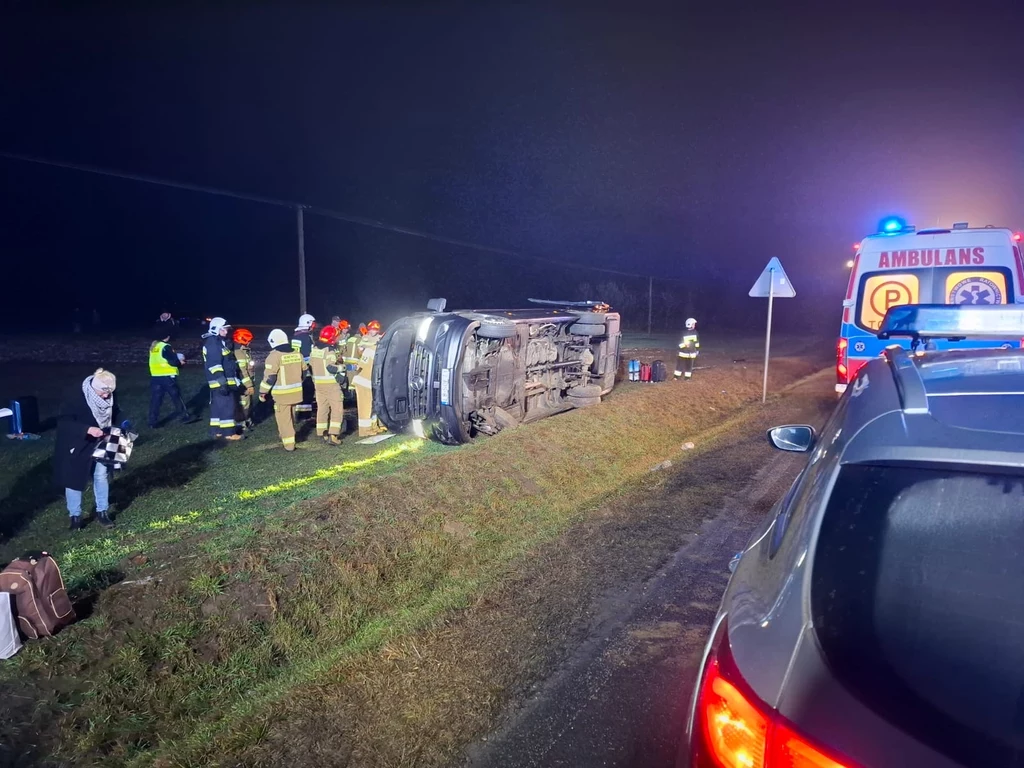 Wypadek busa w Świętokrzyskiem