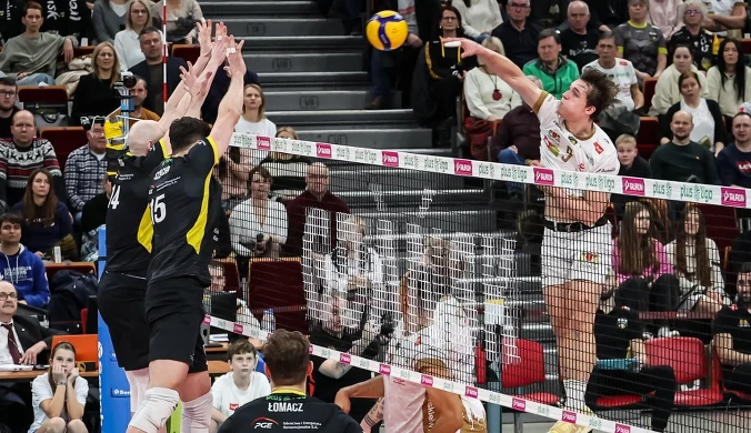 Młody talent daje sensacyjną wygraną. Są coraz bliżej upragnionego celu