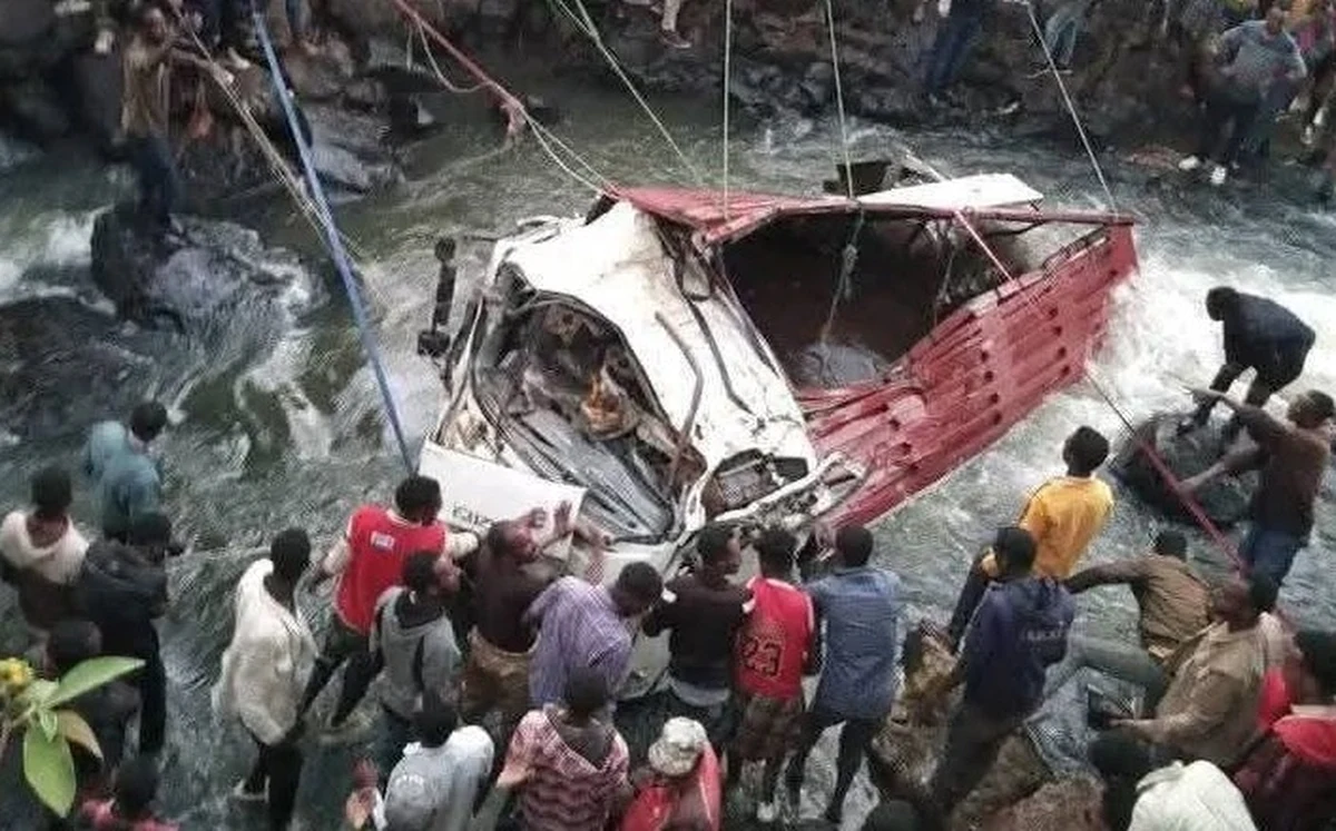 Co najmniej 71 osób zginęło w Etiopii, kiedy ciężarówka, przewożąca weselników, wpadła do rzeki. 