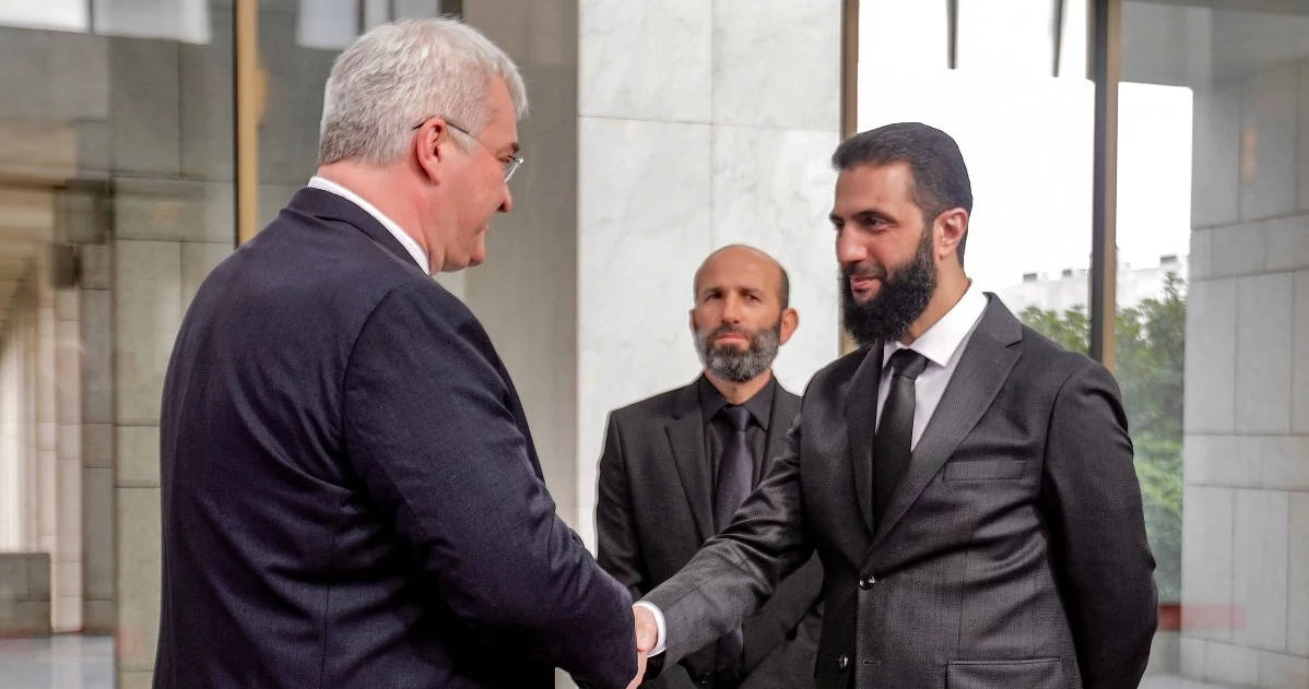 Ahmed al-Szara, nowy przywódca Syrii, oraz ukraiński minister spraw zagranicznych Andrij Sybiha spotkali się 30 grudnia w Damaszku