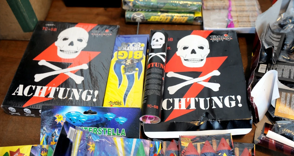 Już dziś wielkie odliczanie do Nowego Roku, huk petard oraz toasty. Jednak nie zawsze dobra zabawa to... bezpieczna zabawa. Co roku ratownicy mają w sylwestrową noc pełne ręce pracy. 