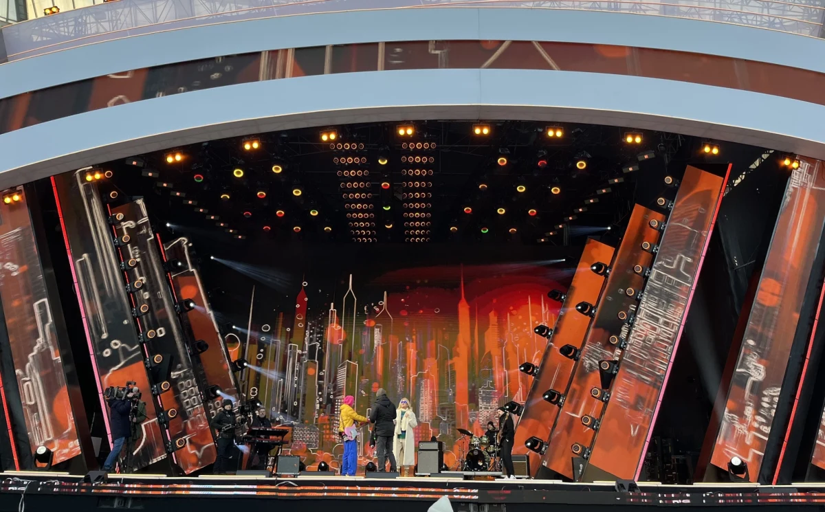 Już dziś wielka impreza sylwestrowa na Stadionie Śląskim w Chorzowie. W związku z Sylwestrem z Dwójką kierowców czekają zmiany organizacji ruchu. Dla uczestników imprezy przygotowano bezpłatny transport publiczny oraz specjalny rozkład jazdy tramwajów, autobusów i pociągów.