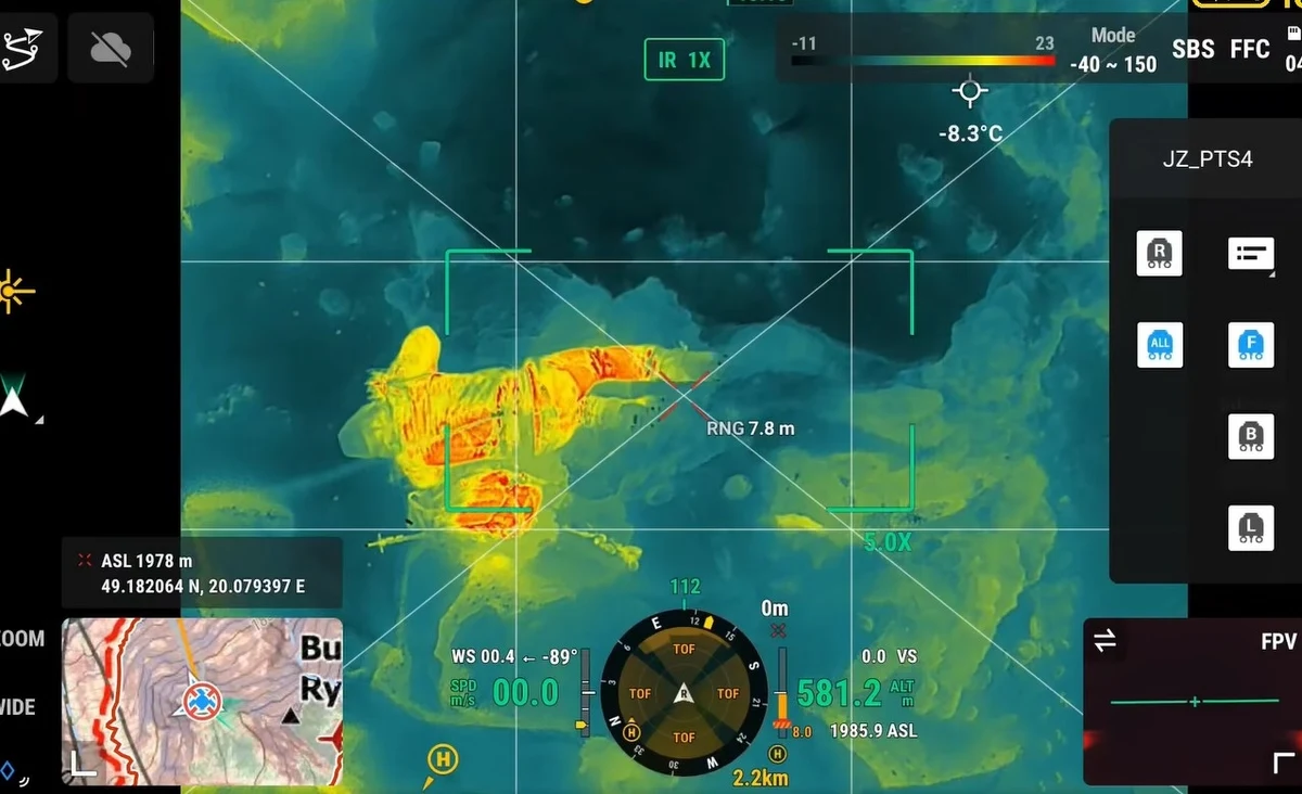 Ratownicy TOPR opublikowali film, na którym widać lot transportowego drona. Urządzenie zostało użyte podczas akcji ratowania turysty, który utknął w rejonie Buli pod Rysami. Na nagraniu ratownicy radzą także jak zachować się, jeśli sami znajdziemy się w podobnej sytuacji.