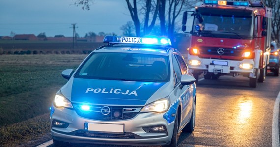 Jedna osoba trafiła do szpitala w wyniku zderzenia pięciu samochodów osobowych w wielkopolskim Wałkowie. Droga krajowa nr 15 przez kilka godzin była zablokowana.